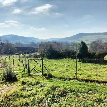 Agréable chambre meublée, vue sur la vallée de l'Auxois Villy-en-Auxois Exterior foto