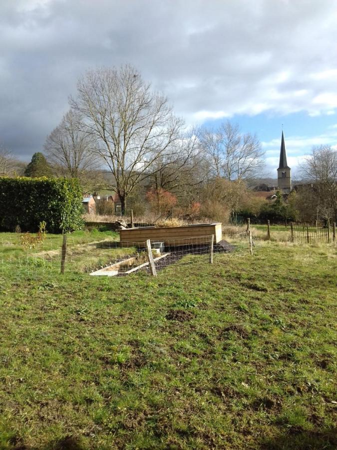 Agréable chambre meublée, vue sur la vallée de l'Auxois Villy-en-Auxois Exterior foto